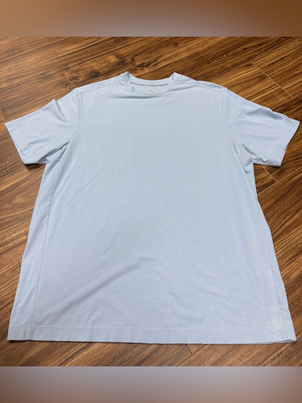 Tommy Bahama Island zone UPS 50+ blue athletic t-shirt crew neck, size small